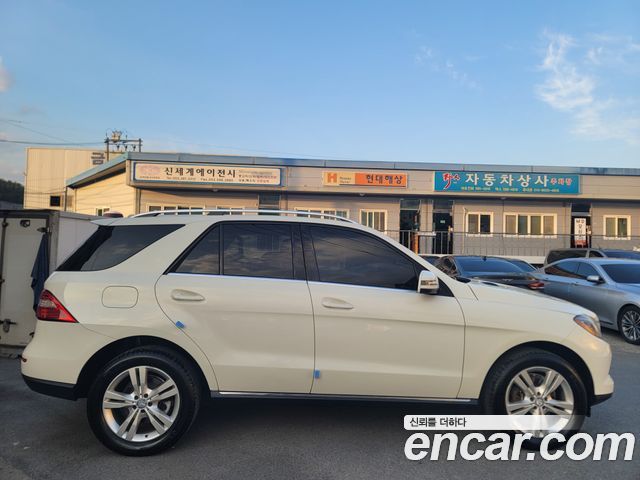 Mercedes-Benz M-class ML350 BlueTEC 4MATIC — пробег 206 722 км — фото 4 из 5