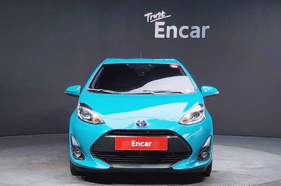 Toyota Prius 1.5 — пробег 76 019 км — фото 3 из 5