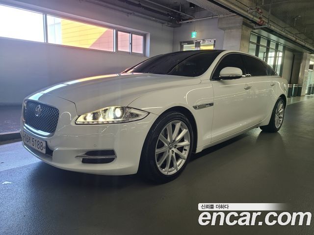 Jaguar XJ 3.0D Premium Luxury LWB X351 — пробег 41 744 км — фото 1 из 5