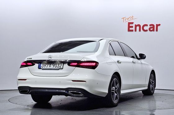 Mercedes-Benz E-Class E250 AMG Line — пробег 15 426 км — фото 2 из 5