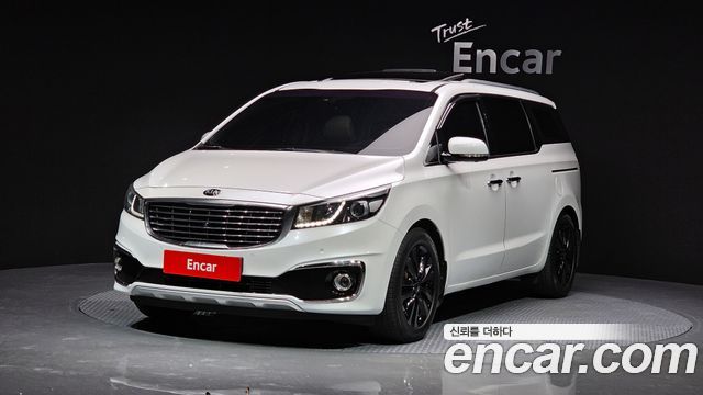 Kia Carnival 9-Seater Noblesse Special — пробег 161 756 км — фото 1 из 5