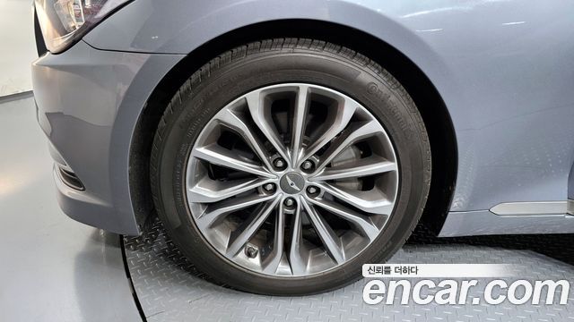 Hyundai Genesis из Кореи Encar