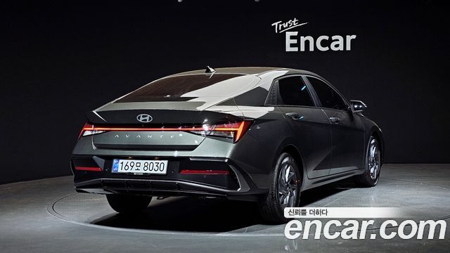 Hyundai AVANTE 1.6 Modern — пробег 191 км — фото 2 из 5