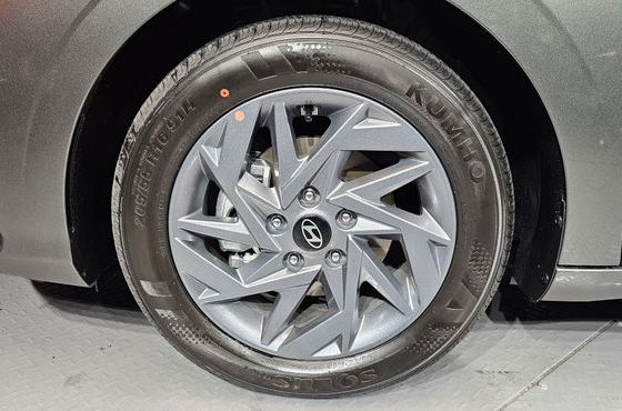 Hyundai AVANTE 1.6 Modern — пробег 191 км — фото 5 из 5