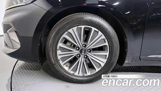 Kia K7 из Кореи Encar