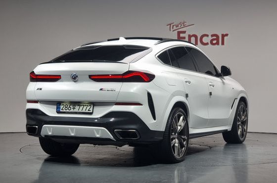 BMW X6 M50i — пробег 61 767 км — фото 2 из 5