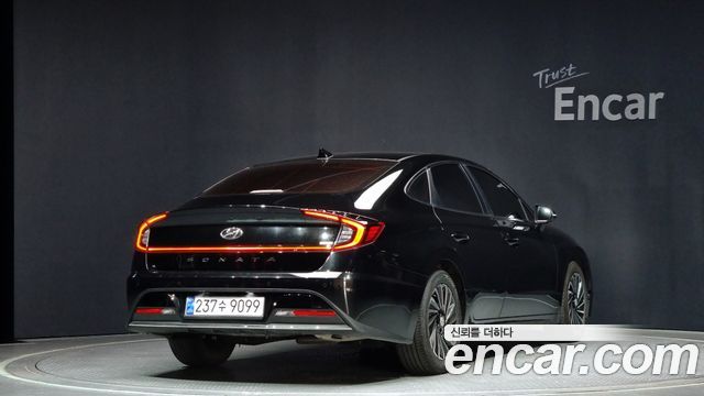 Hyundai Sonata Premium Family — пробег 54 690 км — фото 2 из 5