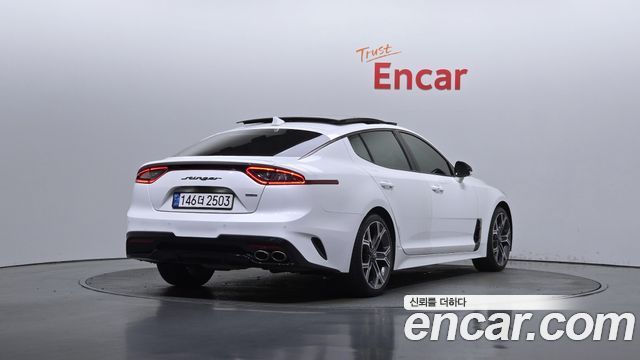Kia Stinger из Кореи Encar