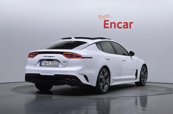 Kia Stinger 2.2 Diesel AWD Platinum — пробег 112 320 км — фото 2 из 5