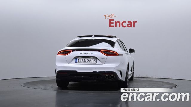 Kia Stinger из Кореи Encar