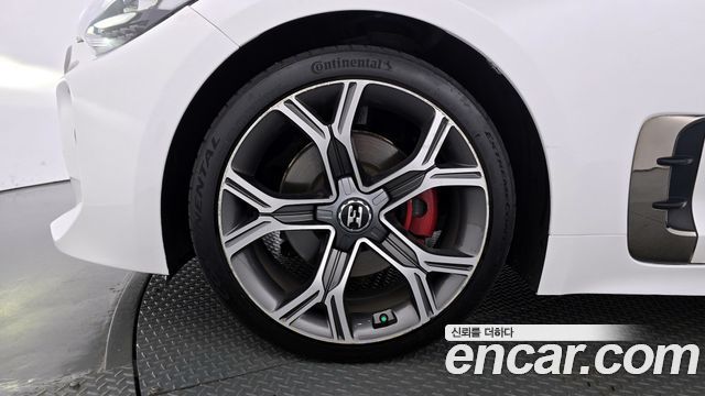 Kia Stinger из Кореи Encar