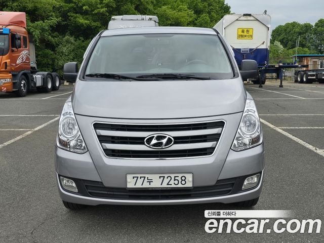 Hyundai Starex 4WD 12-Seater Wagon modern — пробег 169 370 км — фото 2 из 5
