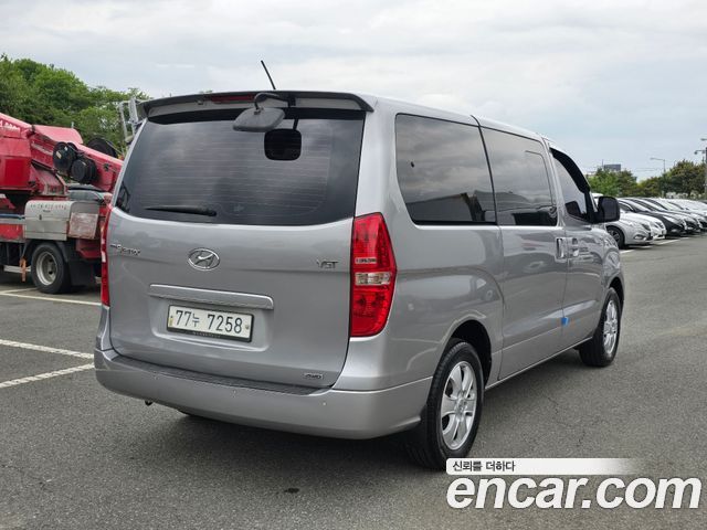Hyundai Starex 4WD 12-Seater Wagon modern — пробег 169 370 км — фото 5 из 5