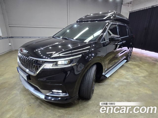 Kia Carnival Gasoline 9-Seater Hi-Limousine Signature — пробег 67 528 км — фото 1 из 5