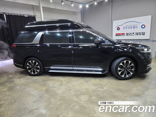 Kia Carnival Gasoline 9-Seater Hi-Limousine Signature — пробег 67 528 км — фото 4 из 5