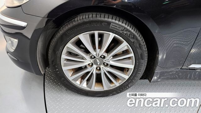 Hyundai Genesis из Кореи Encar