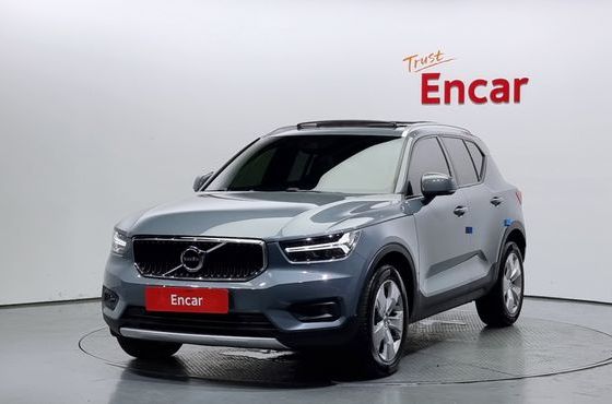 Volvo XC40 B4 Momentum — пробег 53 191 км — фото 1 из 5