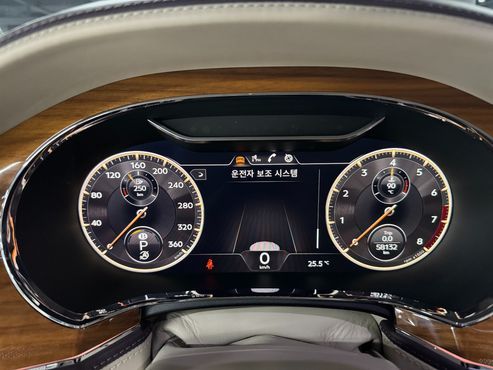 Bentley Flying Spur 4.0 — пробег 58 000 км — фото 4 из 5