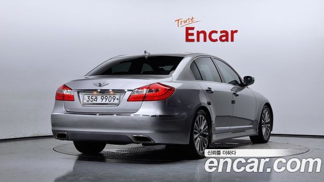 Hyundai Genesis из Кореи Encar