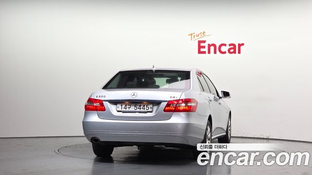 Mercedes-Benz E-Class из Кореи Encar