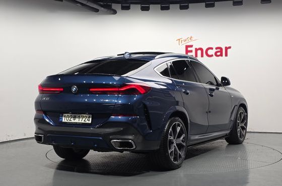 BMW X6 xDrive40i M Sport — пробег 39 182 км — фото 2 из 5