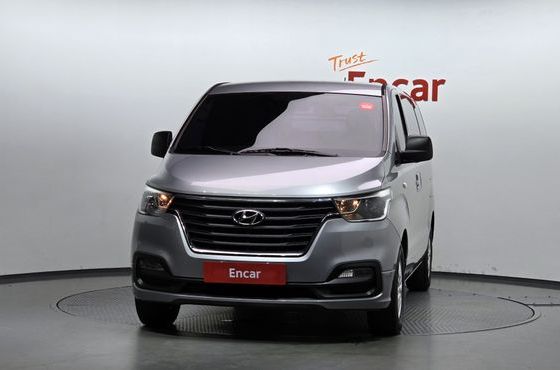 Hyundai Starex Van 3-Seater Smart — пробег 108 690 км — фото 3 из 5