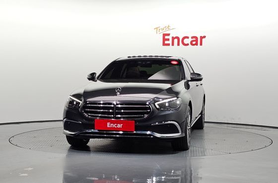 Mercedes-Benz E-Class E350 4MATIC Exclusive — пробег 75 980 км — фото 3 из 5