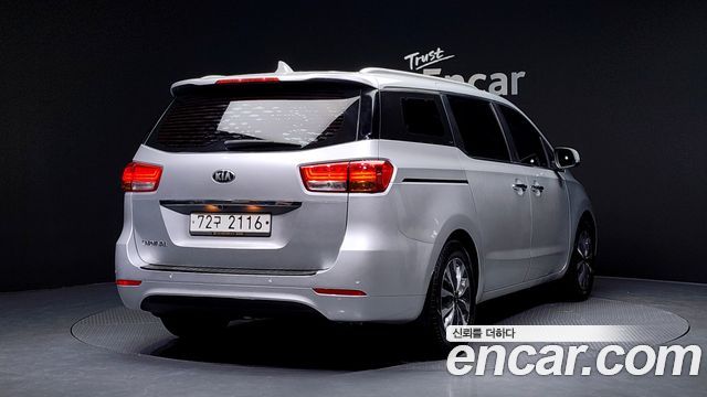 Kia Carnival 11-seater Prestige — пробег 130 143 км — фото 2 из 5