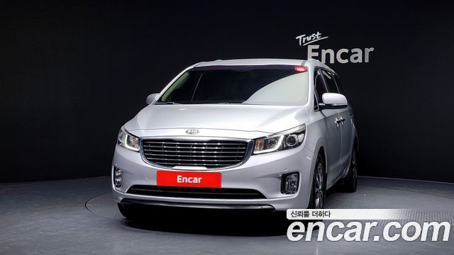 Kia Carnival 11-seater Prestige — пробег 130 143 км — фото 3 из 5