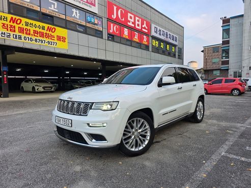 Jeep Cherokee 3.0 Diesel Overland Summit WK2 — пробег 143 332 км — фото 1 из 5