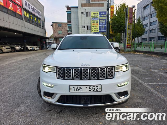 Jeep Cherokee 3.0 Diesel Overland Summit WK2 — пробег 143 332 км — фото 2 из 5