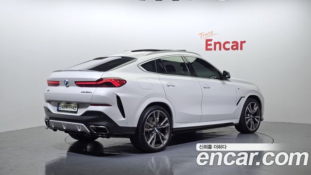 BMW X6 M50i — пробег 72 986 км — фото 2 из 5