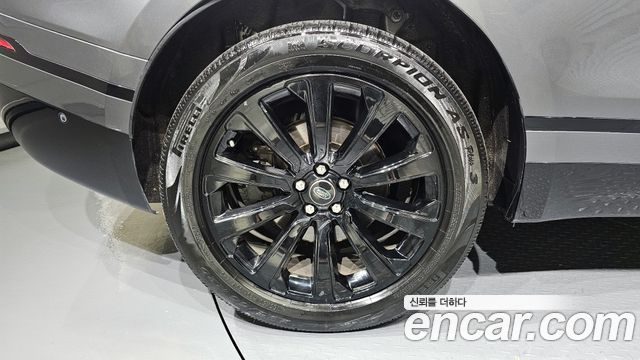 Land Rover Range Rover Velar 3.0 D300 R-Dynamic SE — пробег 93 871 км — фото 5 из 5