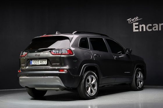 Jeep Cherokee 2.4 Limited AWD — пробег 30 760 км — фото 2 из 5