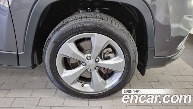 Jeep Cherokee 2.4 Limited AWD — пробег 30 760 км — фото 5 из 5