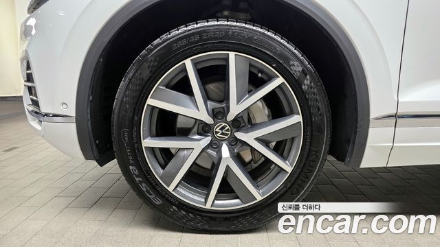Volkswagen Touareg из Кореи Encar
