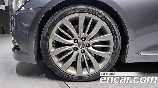 Hyundai Genesis из Кореи Encar