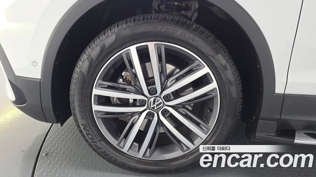 Volkswagen Tiguan из Кореи Encar