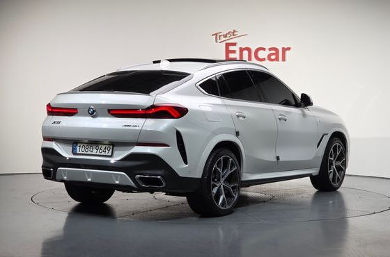 BMW X6 xDrive40i M Sport — пробег 169 838 км — фото 2 из 5