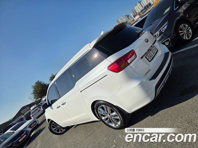 Kia Carnival из Кореи Encar