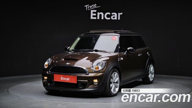 Mini Cooper Standard Second Generation — пробег 115 119 км — фото 1 из 5