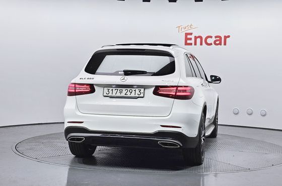 Mercedes-Benz GLC-Class GLC300 4MATIC AMG Line — пробег 121 909 км — фото 4 из 5