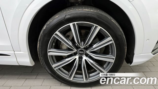 Audi Q8 из Кореи Encar