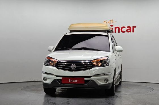 Ssangyong KORANDO 4WD Outdoor Edition 9-seater — пробег 168 754 км — фото 3 из 5