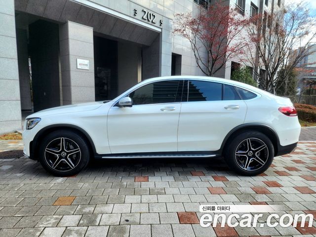 Mercedes-Benz GLC-Class GCL300 4MATIC Coupe — пробег 26 000 км — фото 4 из 5