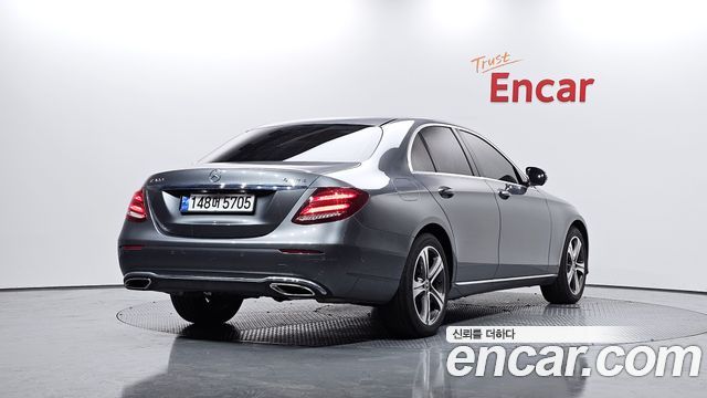 Mercedes-Benz E-Class из Кореи Encar