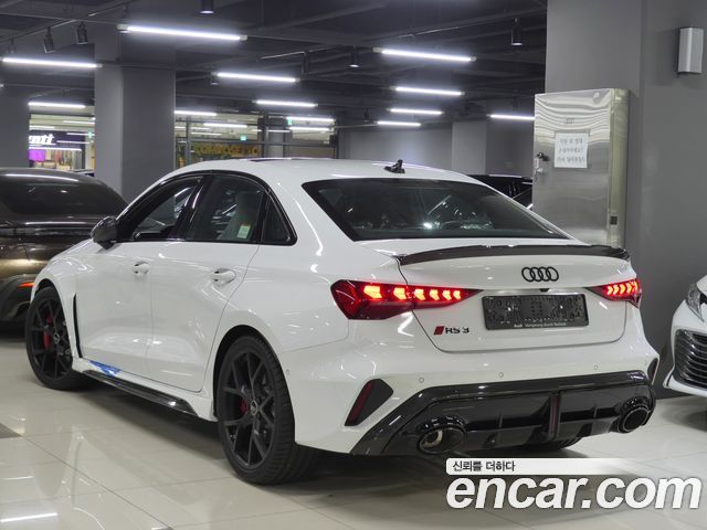 Audi RS3 2.5 TFSI Quattro Carbon Edition — пробег 58 км — фото 3 из 5