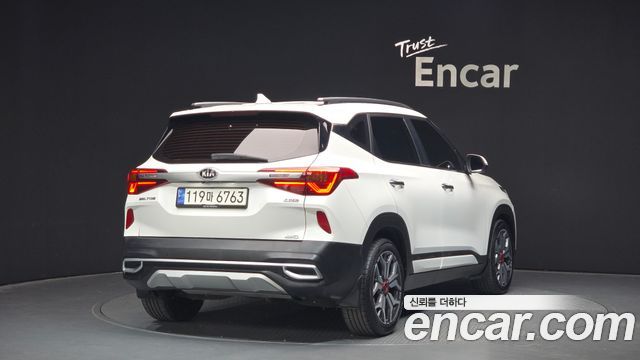 Kia Seltos из Кореи Encar