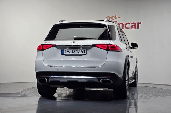 Mercedes-Benz GLE-Class GLE300d 4MATIC — пробег 86 724 км — фото 4 из 5