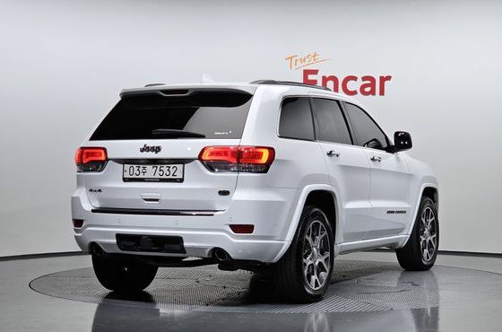 Jeep Cherokee 3.6 Overland WK2 — пробег 58 872 км — фото 2 из 5